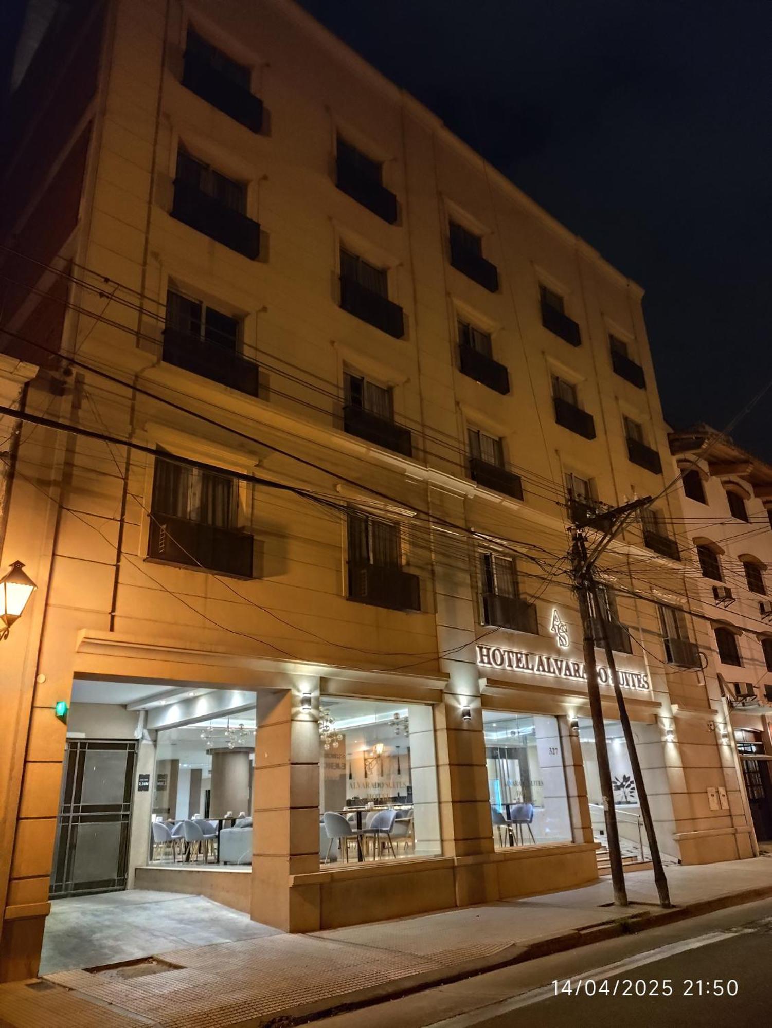 Hotel Alvarado Suites Salta Exterior foto